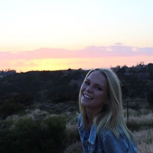 Meet your Posher, Lana